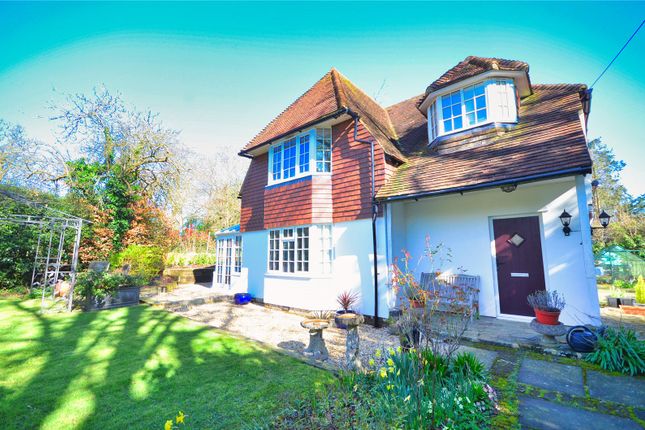 4 bed property, in Dormansland, £900,000