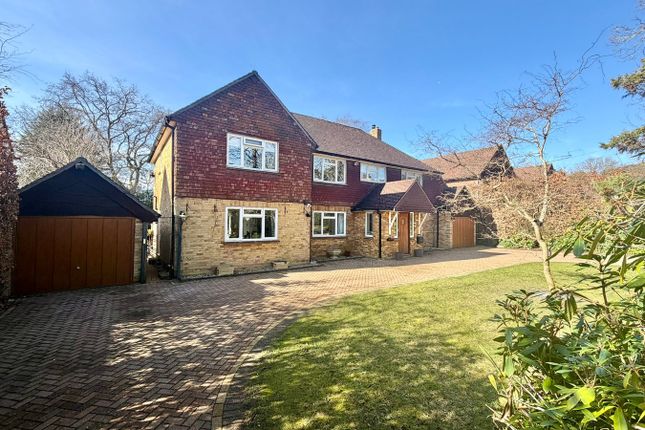 5 bed property, in Pine Avenue, £1,250,000