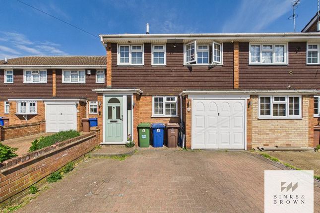 3 bed property, in Warrene Close, £375,000