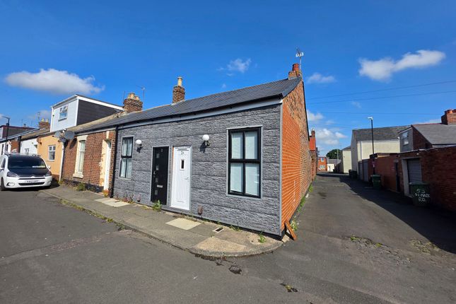 1 bed property, in Houghton Street, £55,000