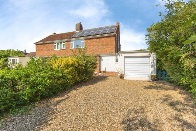 3 bed property, in Constable Close, £315,000