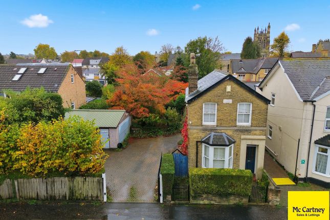 3 bed property, in Hamlet Road, £925,000