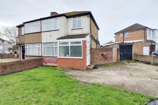 2 bed property, in Leamington Place, £500,000
