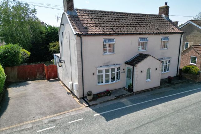 3 bed property, in High Street, £400,000