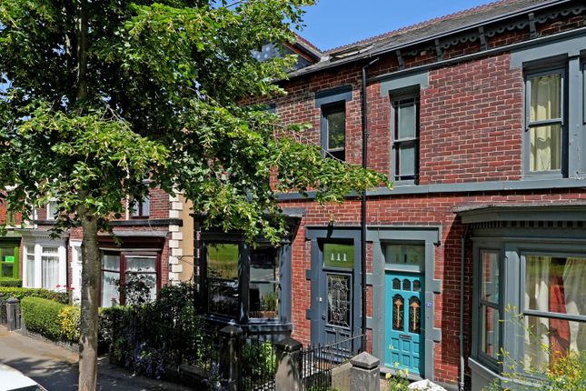 5 bed property, in Meersbrook Park Road, £575,000