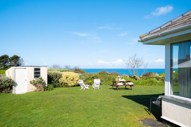 3 bed property, in Greenaway PL27, £1,850,000