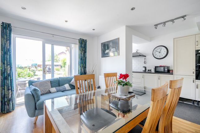 3 bed property, in Badminton Road, £450,000