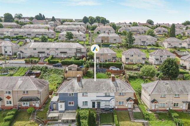 2 bed property, in Gomer Road, £110,000