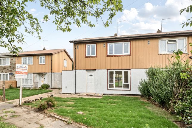 3 bed property, in Stormount Drive, £400,000