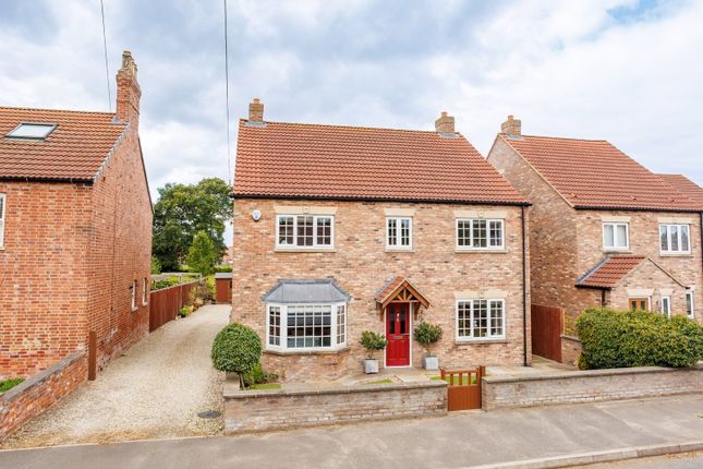 5 bed property, in Skipwith, £550,000