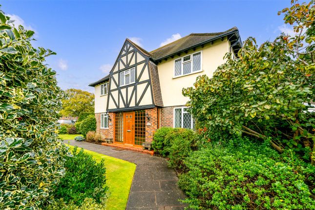 4 bed property, in Parklands Avenue, £875,000