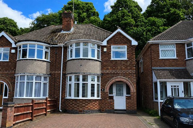 3 bed property, in Hathaway Road, £250,000