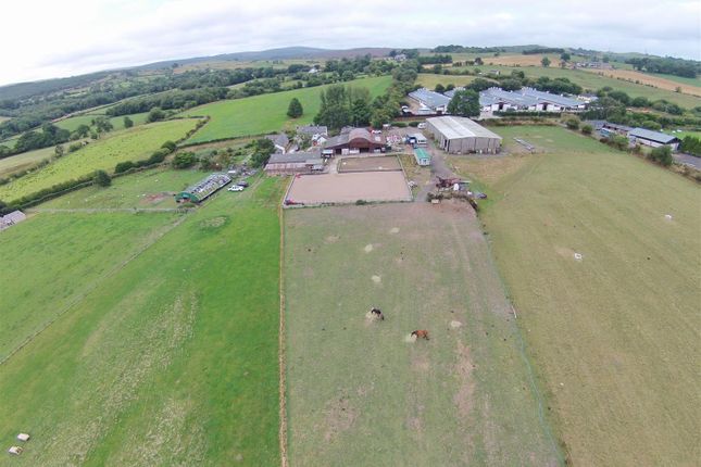 Land, in Ffordd Y Blaenau, £850,000