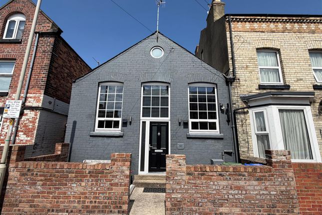 3 bed property, in Rothbury Street, £250,000