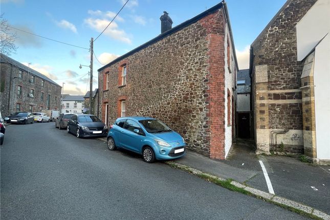 3 bed property, in Station Road, £175,000