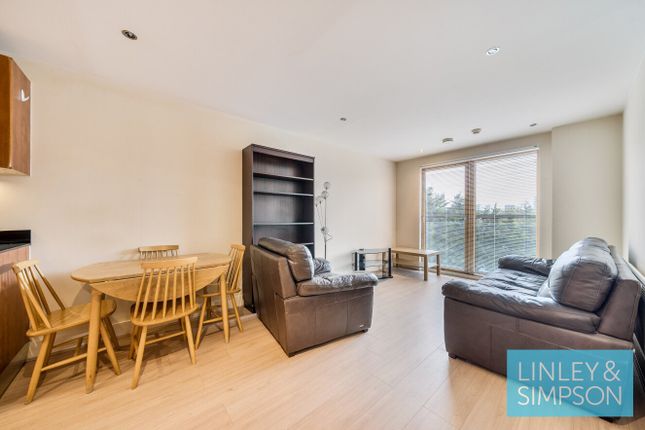 2 bed property, in MAGELLAN HOUSE, £160,000