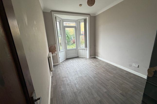 3 bed property, in Renny Road, £185,000