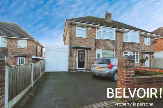 3 bed property, in Smithfield Avenue, £265,000