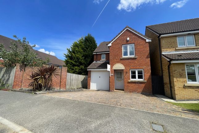 3 bed property, in Rosecroft, £165,000