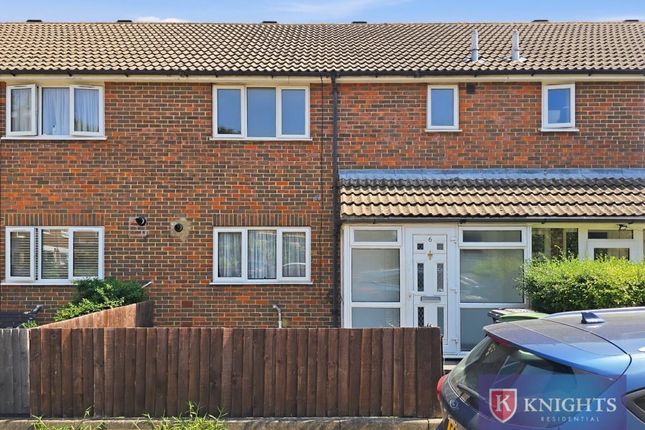 3 bed property, in Lancaster Close, £425,000