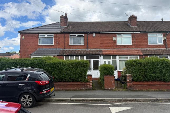 2 bed property, in School Road, £135,000