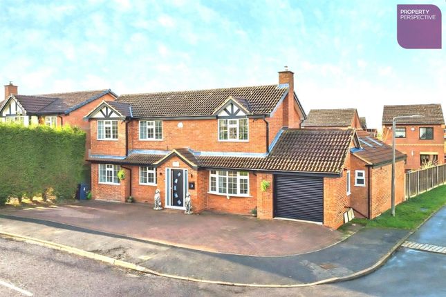 5 bed property, in Deerhill, £415,000