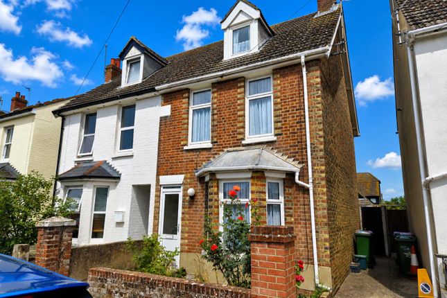 3 bed property, in St. Leonards Road, £375,000