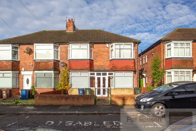 4 bed property, in Ovington Grove, £160,000