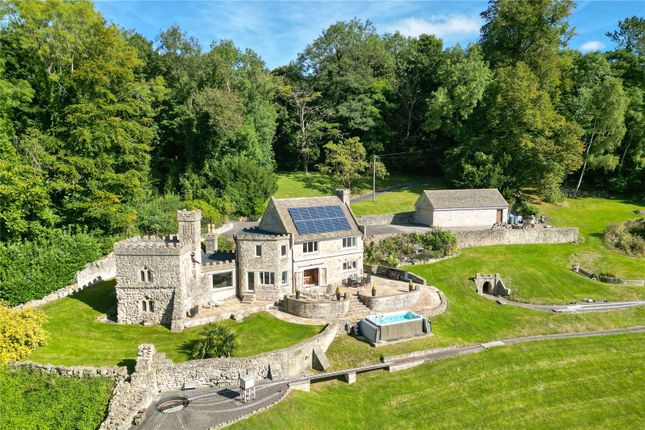 5 bed property, in Murhill, £1,425,000