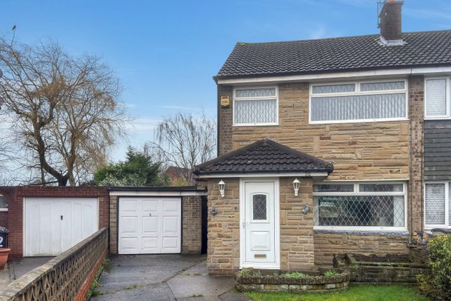 3 bed property, in Fosse Way, £260,000