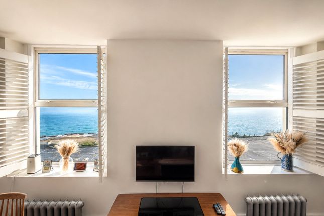 2 bed property, in Ethelbert Terrace, £180,000