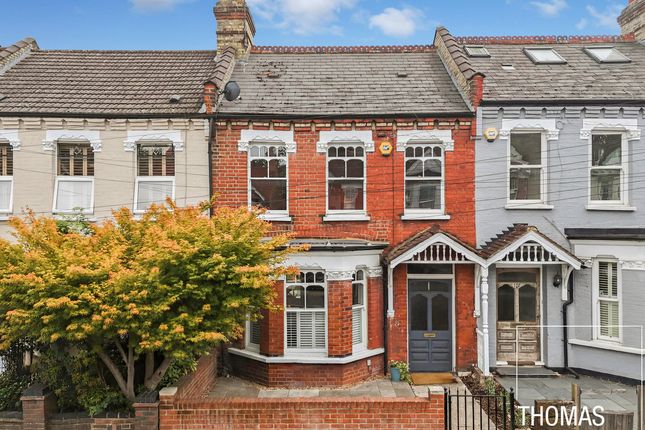 3 bed property, in Hoppers Road, £850,000
