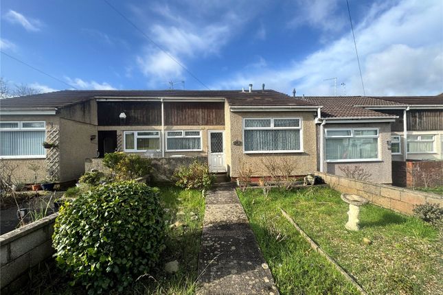 2 bed property, in Colston Close, £180,000
