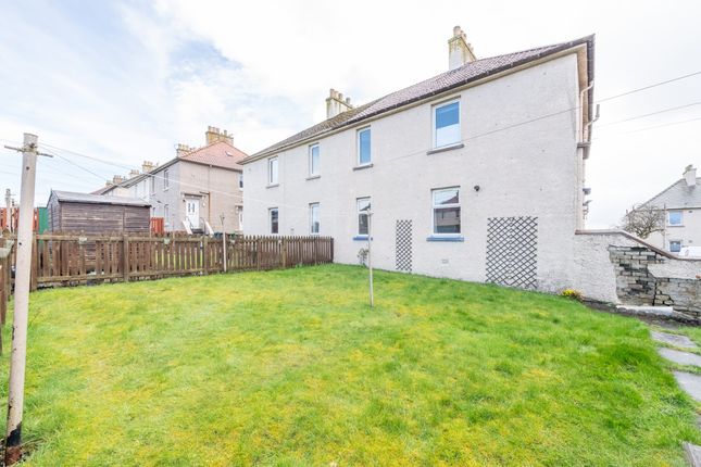 2 bed property, in Macindoe Crescent, £90,000