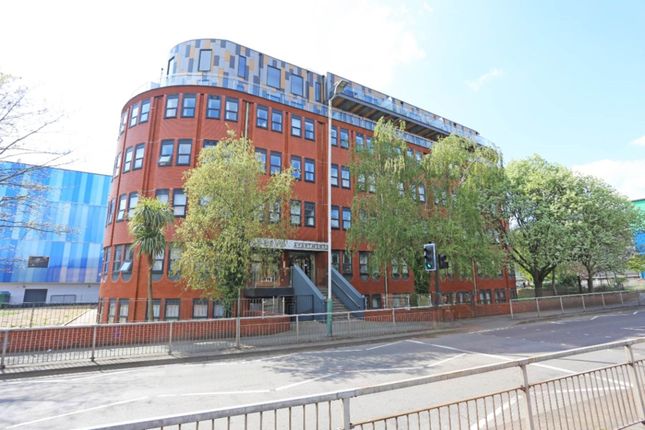 1 bed property, in Verve Apartments, £205,000