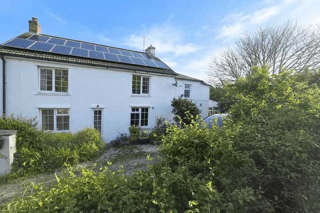 4 bed property, in Trevarnon Lane, £385,000