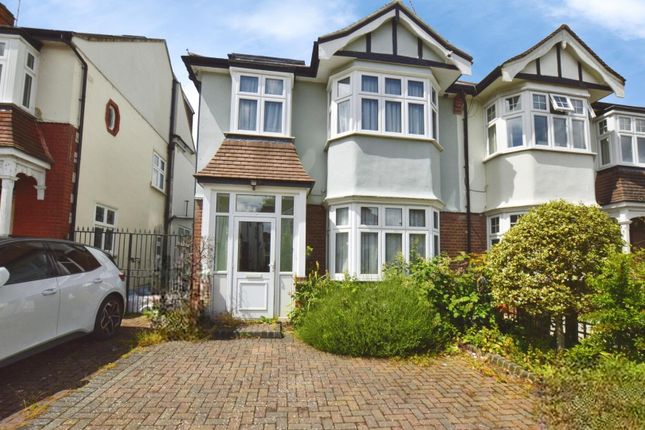 4 bed property, in Claremont Road, £875,000