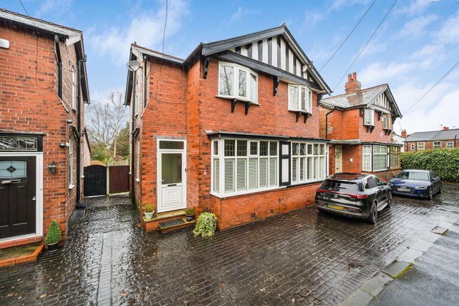2 bed property, in Jesmond Grove, £390,000