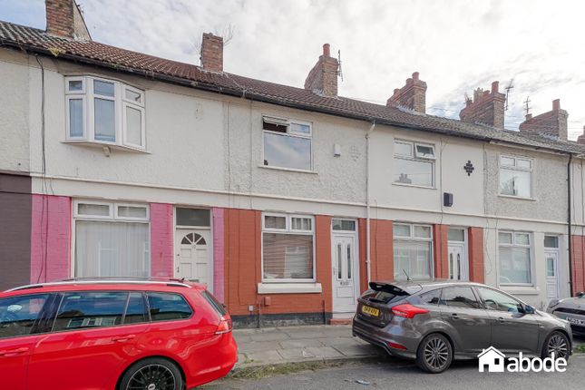 2 bed property, in Standale Road, £140,000