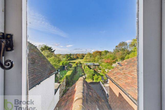 2 bed property, in South Street, £350,000