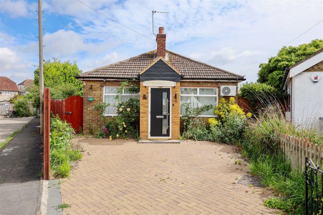 2 bed property, in Whiteheart Avenue, £575,000