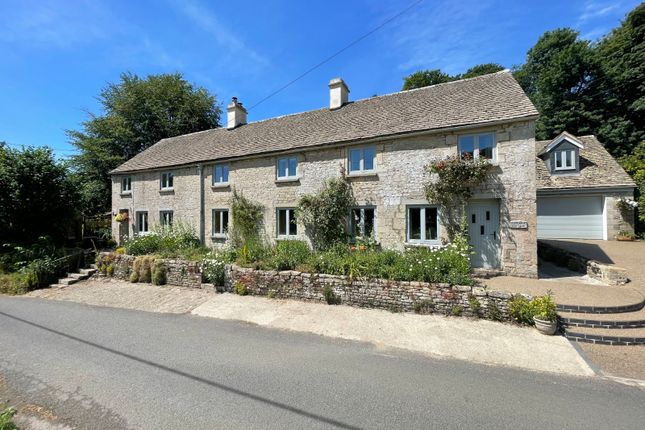 6 bed property, in Elkstone, £1,000,000