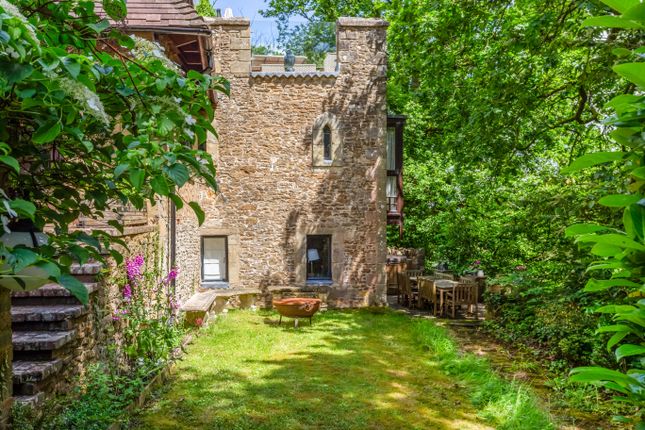 4 bed property, in New Way, £1,750,000