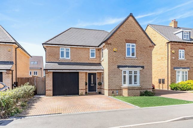 4 bed property, in Peregrine Way, £540,000