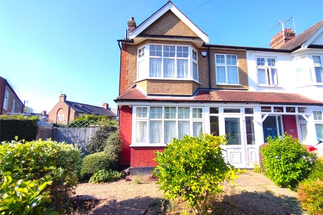 3 bed property, in Chase Side Avenue, £699,500