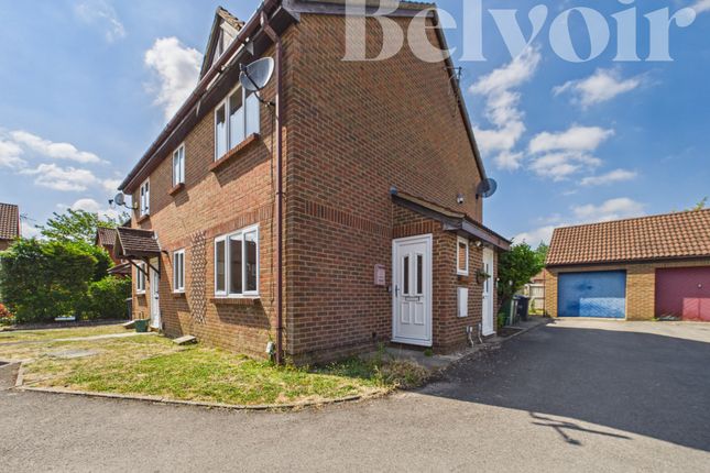 1 bed property, in Marshall Gardens, £225,000