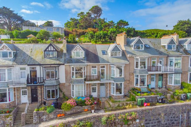 4 bed property, in Park Avenue, £850,000