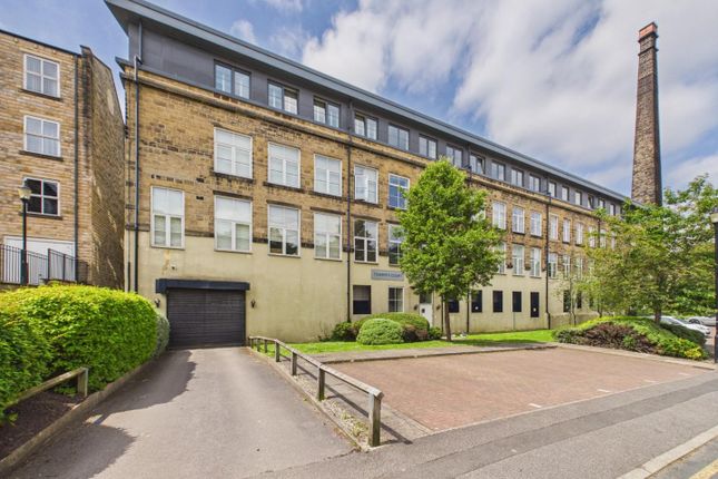 2 bed property, in Britannia Wharf, £159,950