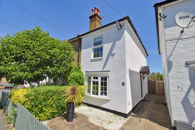 2 bed property, in Cambridge Road, £480,000
