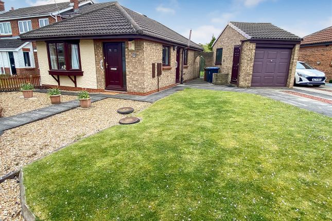 2 bed property, in Harebell Meadows, £175,000
